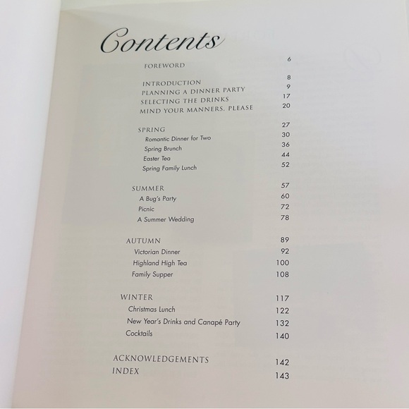 In The Royal Manner Paul Burrell Hardcover Book - Picture 2 of 16